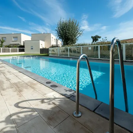 In Plage With Pool Βίλα